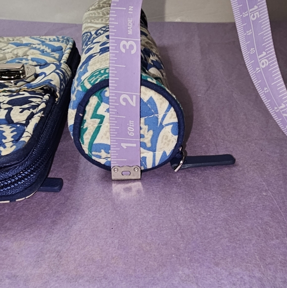 Vera Bradley RFID TURNLOCK WALLET CLUTCH & Cosmetic Case Bundle - LIKE NEW! - Picture 12 of 15